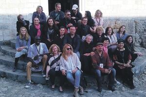 Zatvorena likovna kolonija u Ulcinju: Izlagali slikari sa četiri...