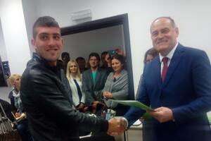 10.000 eura bespovratno za “novu energiju sela”