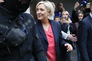 Više medija nema dozvolu ulaska na izborno veče Marin Le Pen