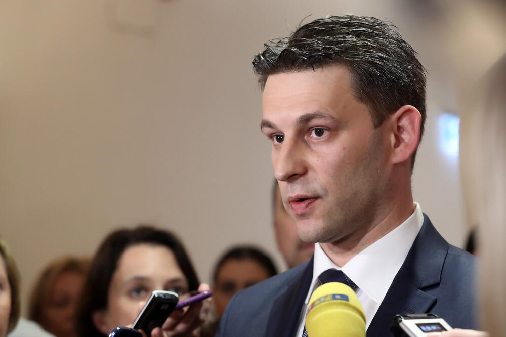 Božo Petrov, Foto: Beta-AP