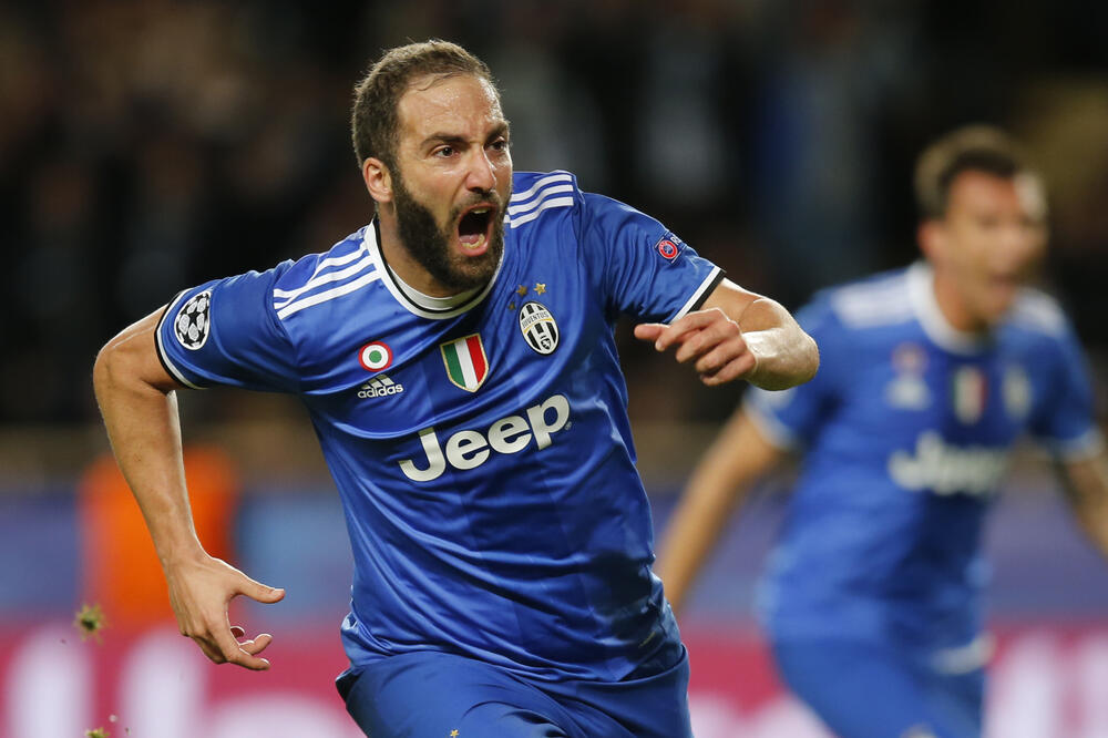 Iguain, Foto: Reuters