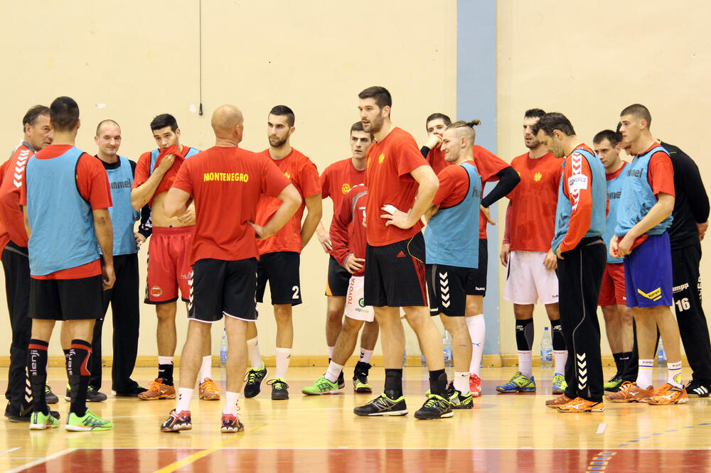 Muška rukometna reprezentacija Crne Gore, Foto: Filip Roganović