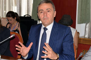Smijenjeni guverner Albanije i Žugićev ujak savjetuju CBCG