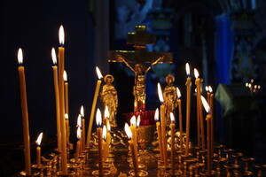 Natpisom Alahu Akbar oskrnavljena pravoslavna crkva u Pragu