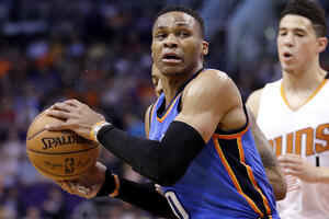 Dok se on misli, Oklahoma spremila novi ugovor za Vestbruka...