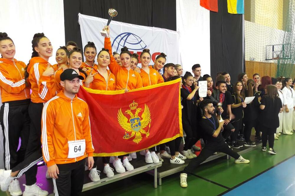 Plesači "Royal", Foto: Royal