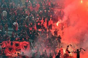 Skupe baklje: FS Albanije plaća 100.000 franaka