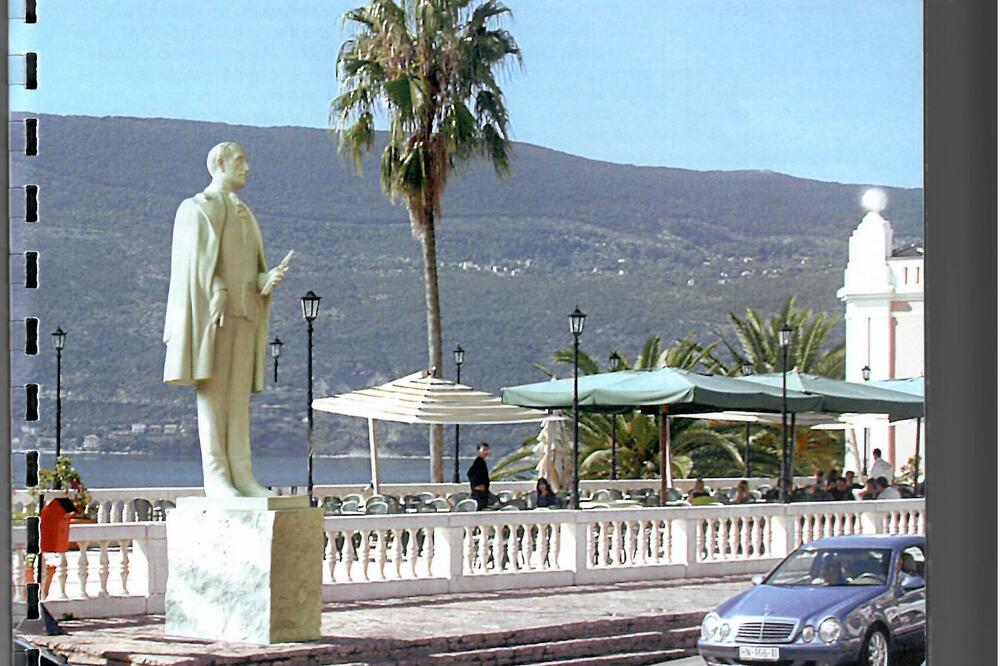 Mirko Komnenović, spomenik, Foto: Novska lista