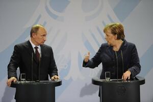 Potvrđen susret Putina i Angele Merkel u Sočiju