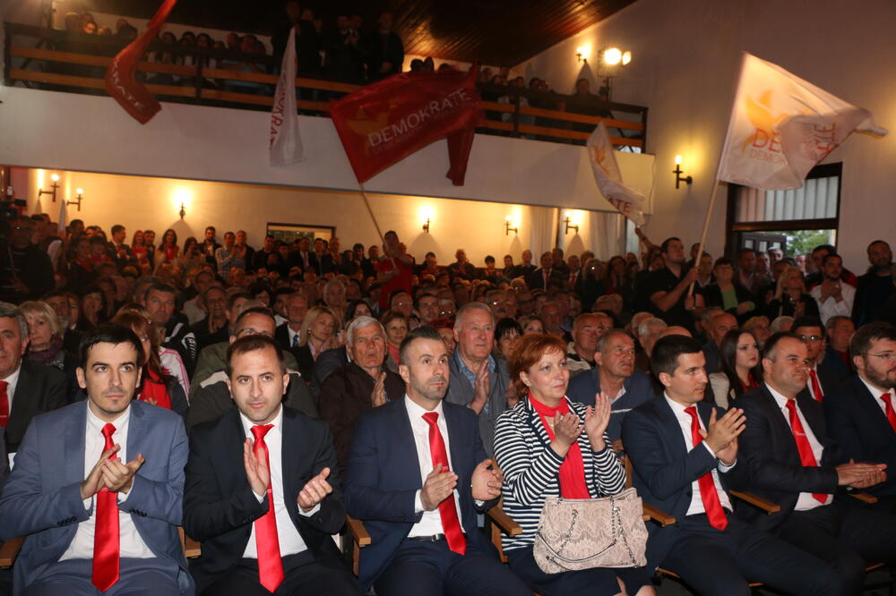 Demokrate, Đenovići, Foto: Demokratska Crna Gora
