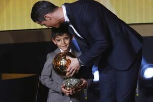 Ronaldo junior pogodio kao slavni otac