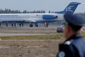 Kriza u MA prizemljivala avione: "Foker 100” ponovo na nebu