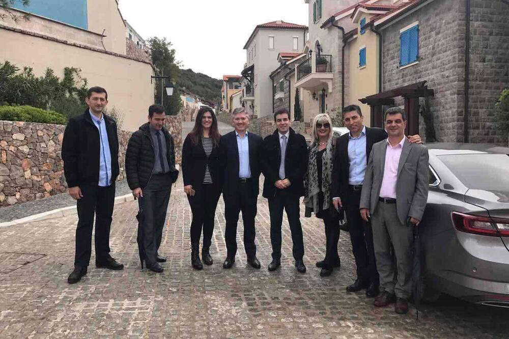 Snežana Matrijević, Daren Gibson, Vladimir Jokić, Foto: Luštica Bay