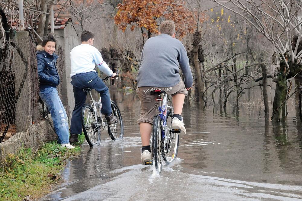 Poplavljena ulica, Foto: Arhiva "Vijesti"