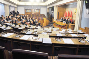 Rasprava u Skupštini o ulasku u NATO 28. aprila