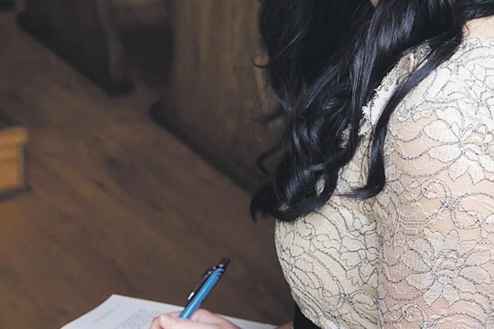 Gabi Abramac  (novine)