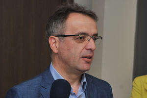 Danilović: Neka nova većina u parlamentu može izglasati izlazak iz...