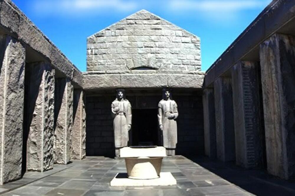 Mauzolej na Lovćenu, Foto: Mnmuzeji