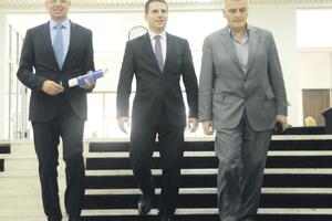 Gvozdenović i Radunović bez ušteđevine