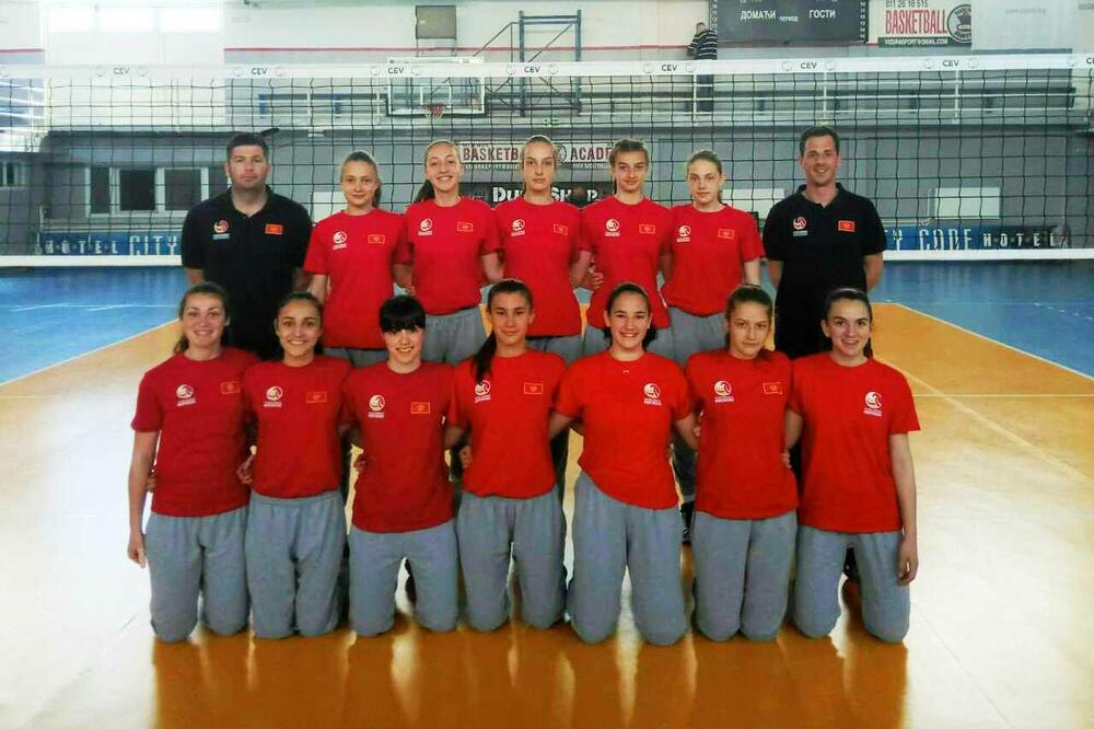 Ženska pionirska odbojkaška reprezentacija, Foto: OSCG