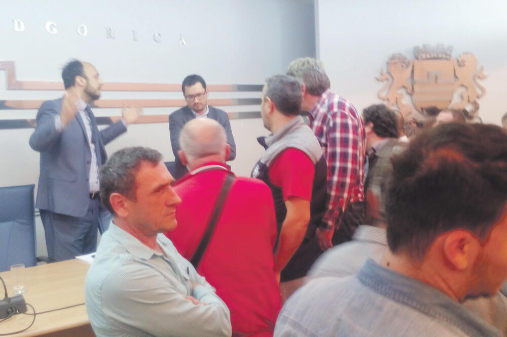 Taksi, Foto: Milica Đurović