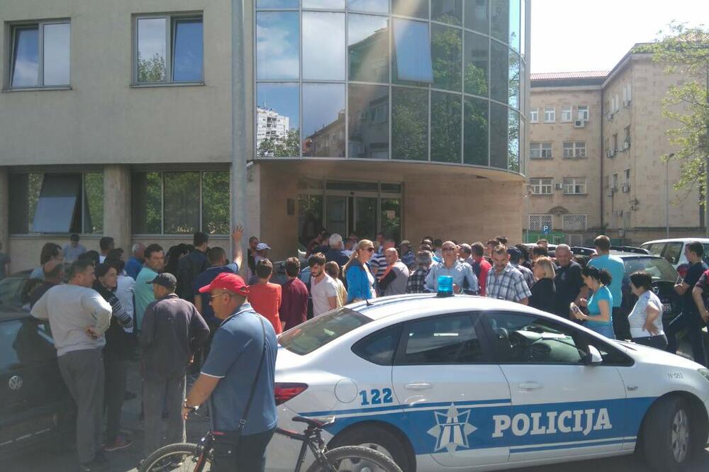 Mještani, Foto: Privatna arhiva