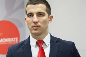 Demokrate odgovorile Bojoviću: Brutalne neistine da Bečić radi na...