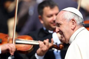 Papa će prati noge mafijaškim "pokajnicima" u zatvoru