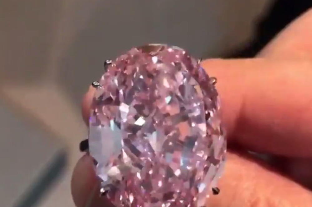 Dijamant, Foto: Printscreen