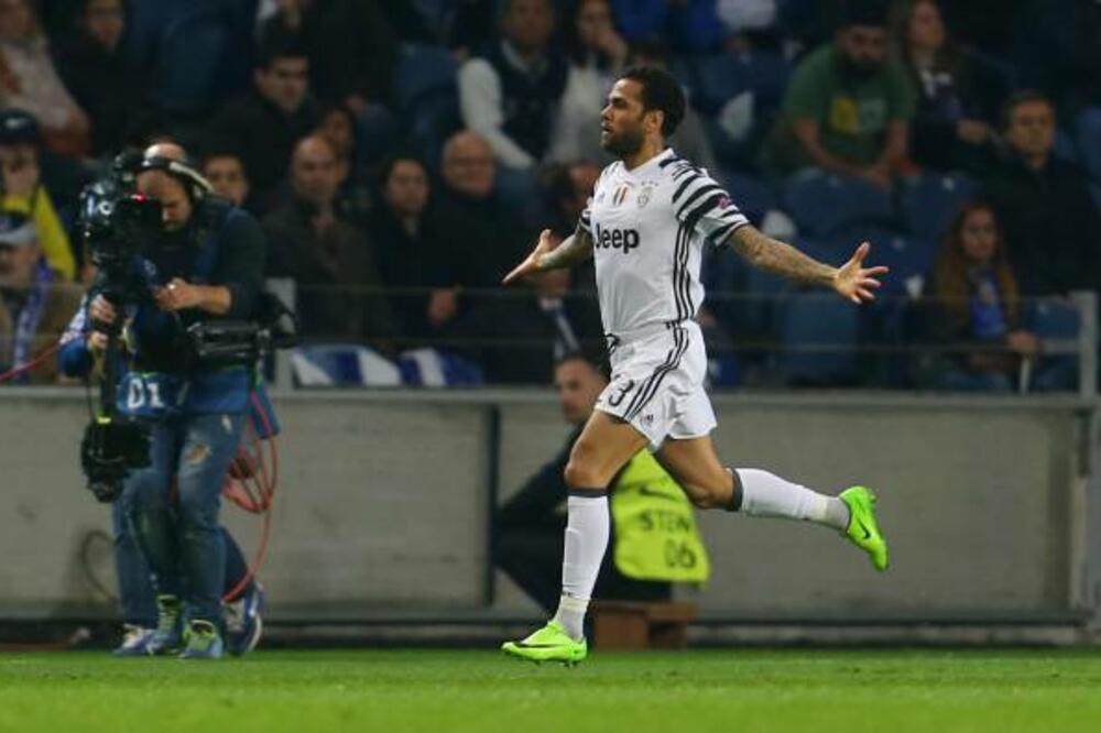 DAni Alveš, Foto: Reuters