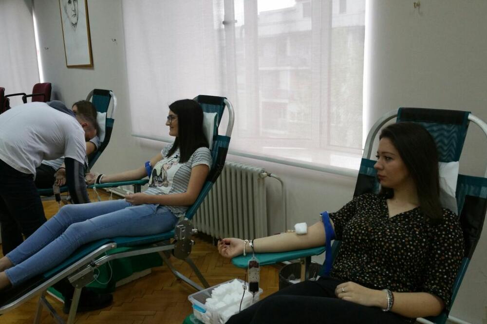 FPN, davanje krvi, Foto: Zavod za transfuziju krvi Crne Gore