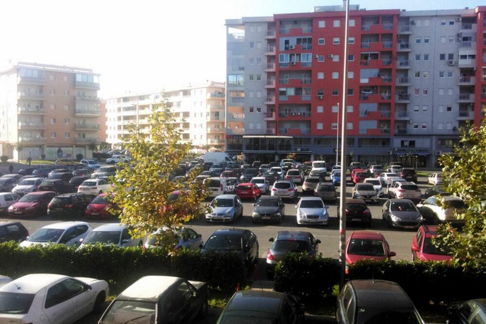 Siti kvart parking, Foto: Sonja Dragović