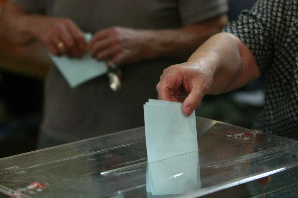 Srbija, izbori, glasanje, Foto: Betaphoto