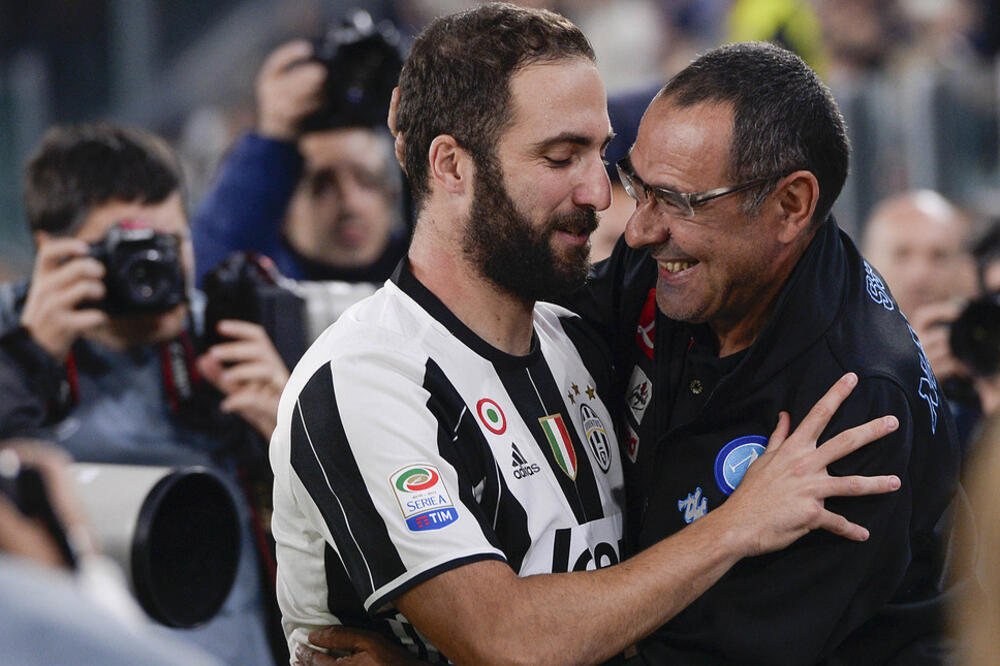 Gonsalo Iguain i Mauricio Sari, Foto: Corrieredellosport.it