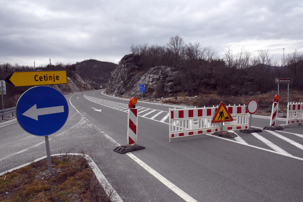 Radovi na putu Podgorica-Cetinje, Foto: Boris Pejović