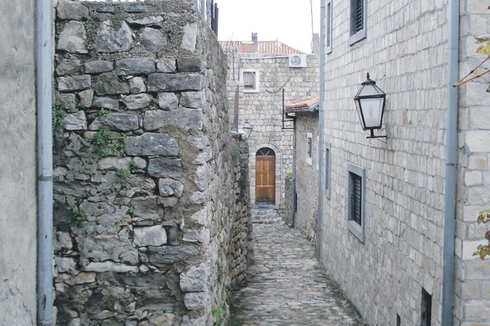 Stari grad, Ulcinj, Foto: Samir Adrović