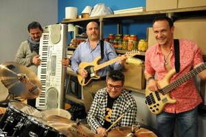 Kriza: Aleš kupuje pištolj jer misli da ima provalnika u kući