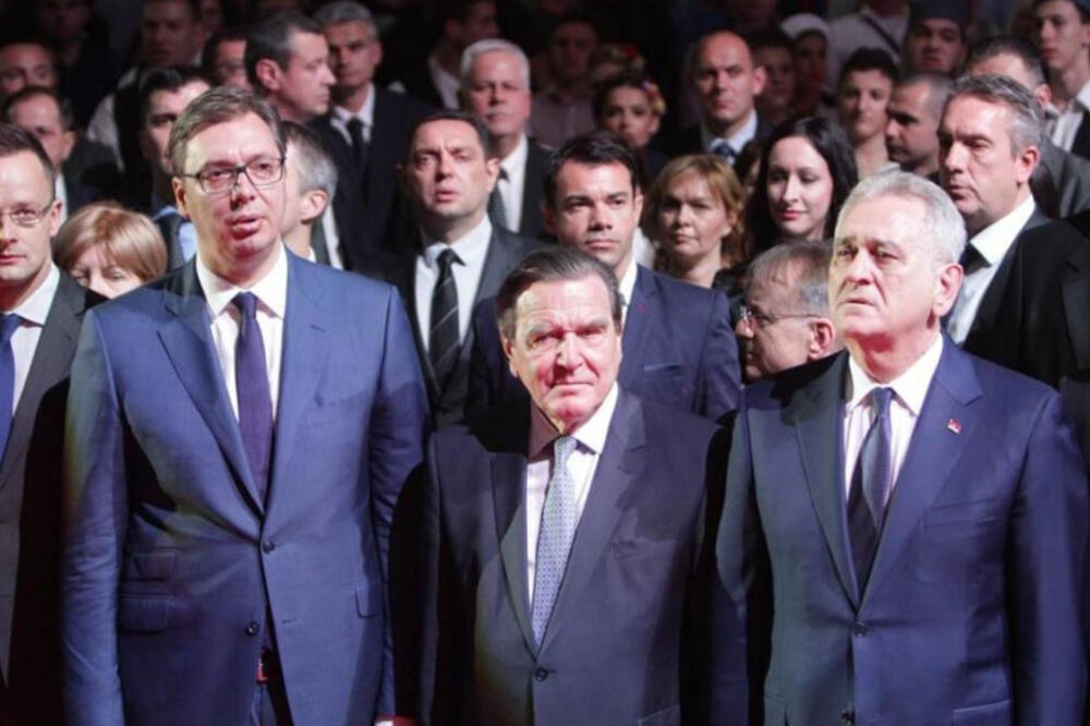 Aleksandar Vučić, Tomislav Nikolić, Gerhard Šreder, Foto: Facebook