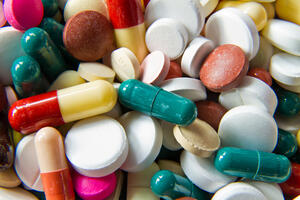 Tuzi: Policija oduzela veću količinu farmaceutskih proizvoda