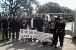 Mladi Nove: Za mir, ne za NATO