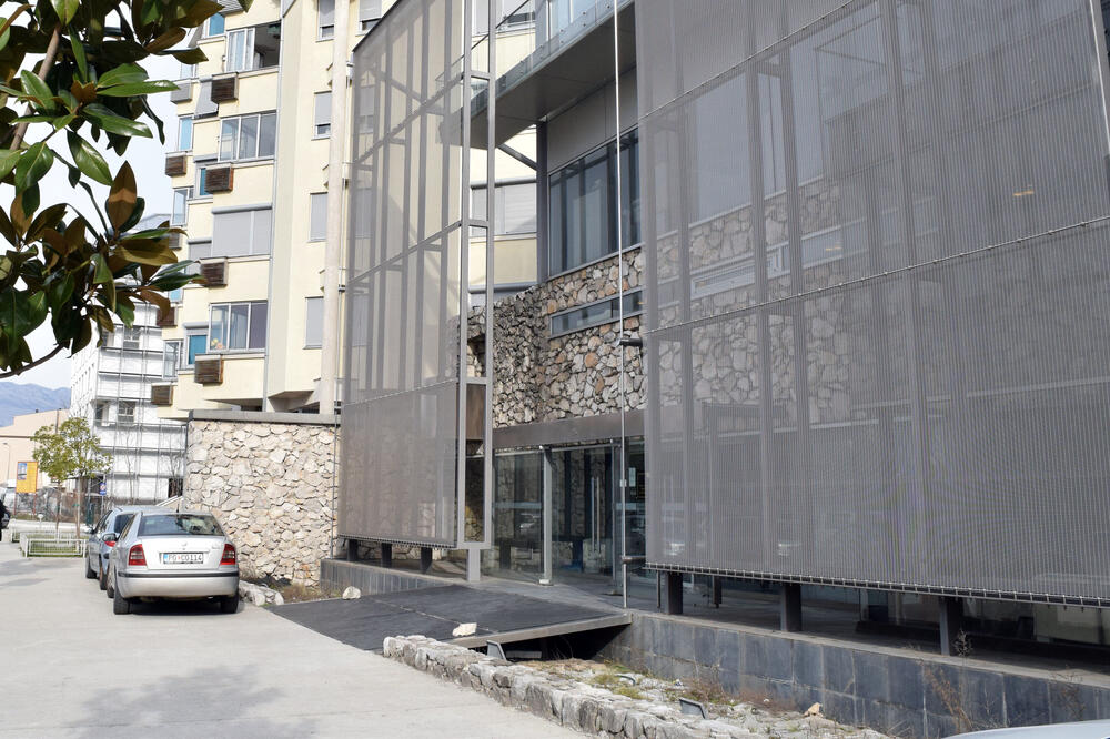 Zgrada Uprave za bezbjednost hrane, Foto: Luka Zeković