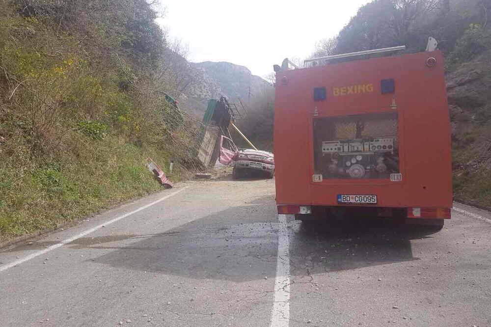 Saobraćajna nesreća, Buljarica, Foto: Čitalac "Vijesti"