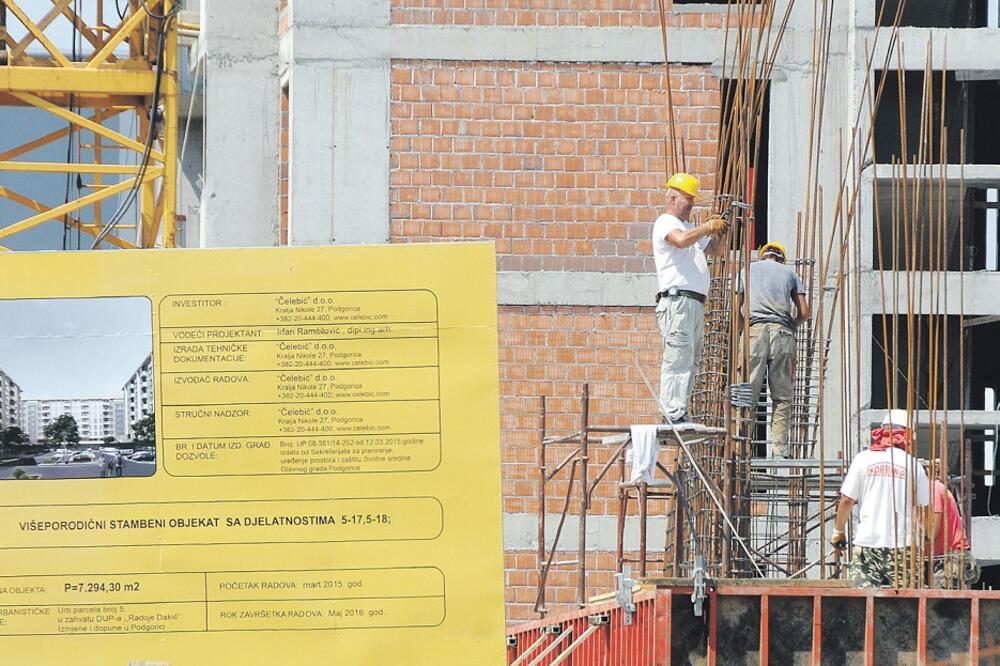 građevina, radnici, Foto: Boris Pejović