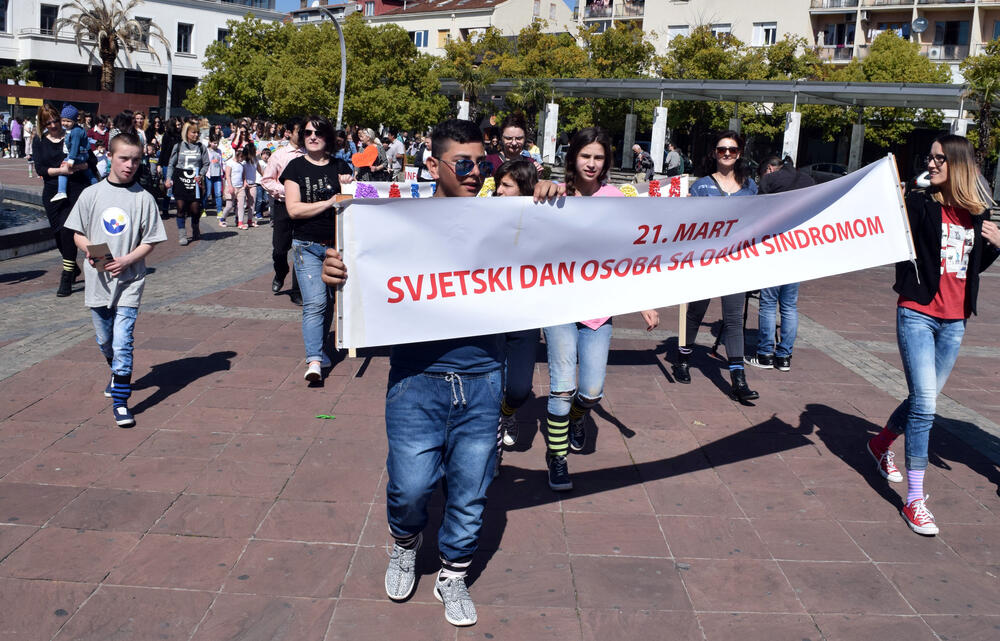 Dan šarenih čarapa