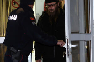 Monahu Neofitu određen pritvor