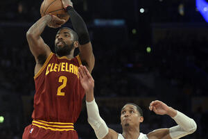 Džejms i Irving mogu sve