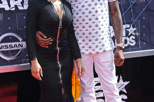 "Niki Minaž plaća blogere da me blate"