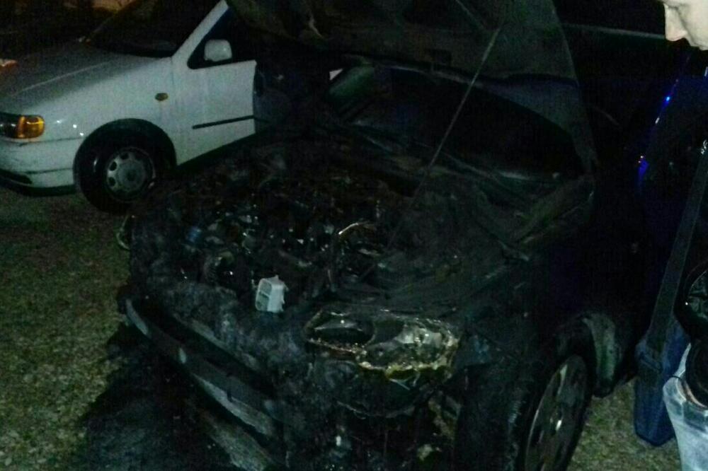 požar, auto, Milutin Đukanović, Foto: Čitalac "Vijesti"
