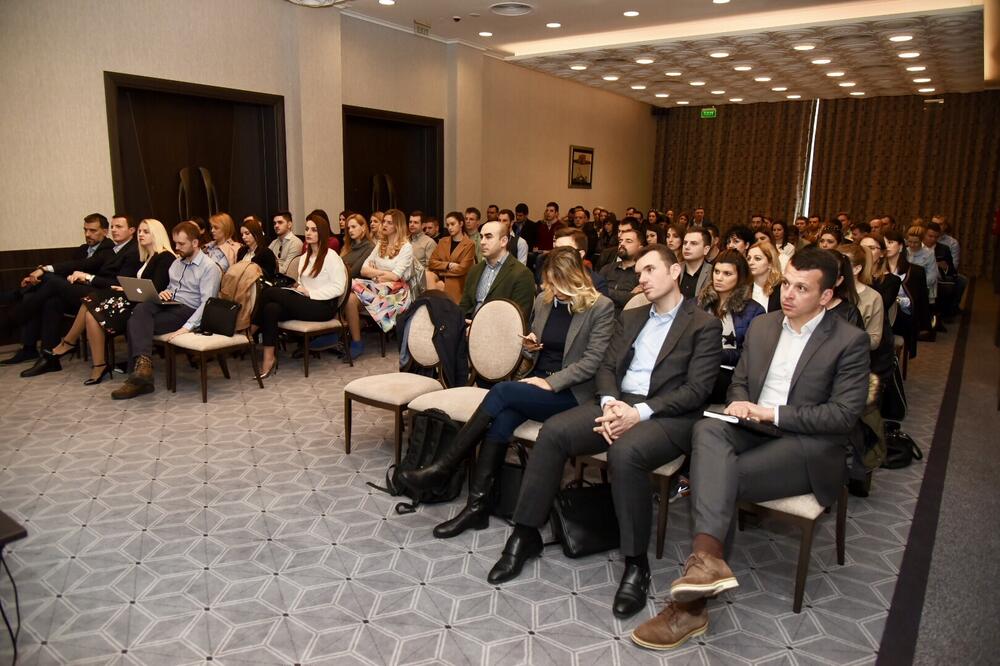 Hipotekarna banka, radionica, Foto: Hipotekarna banka