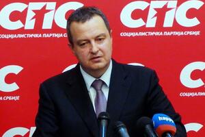 Dačić: Beli je akademik za sve ostale koji se bore protiv Vučića